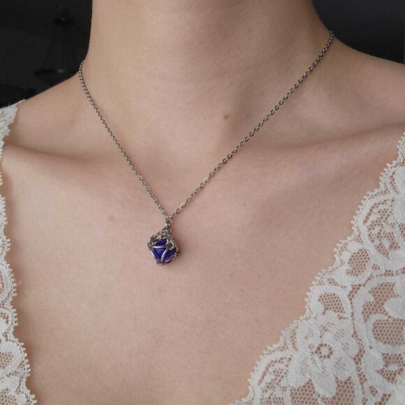 Vintage blue and silver fairy necklace with a small silver chain - Picture 10 of 11